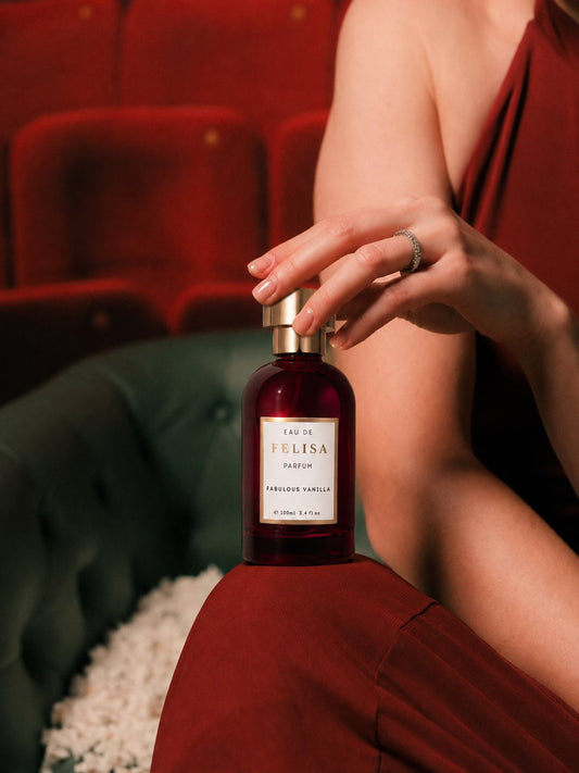Composição ambientada do perfume Fabulous Vanilla, Felisa Beauty, perfumaria de nicho brasileira de luxo
